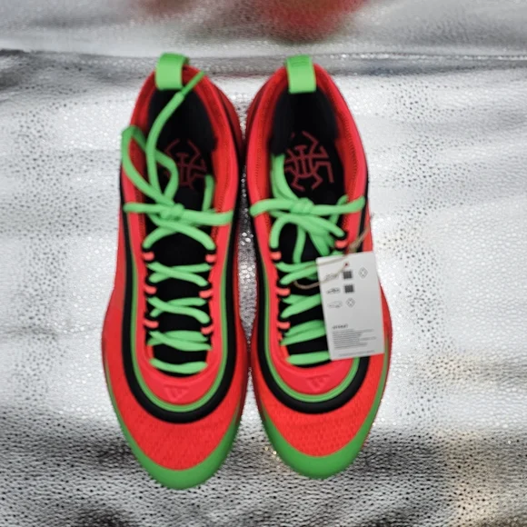 Vibrant Women's DON 6 Shoes with Neon Accents - Picture 5 of 6